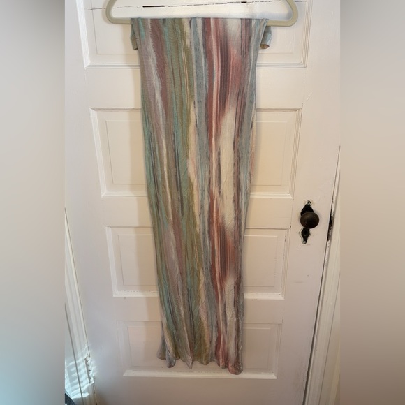 Fashion Nova Colorful Marble Maxi-Dress - Picture 3 of 6